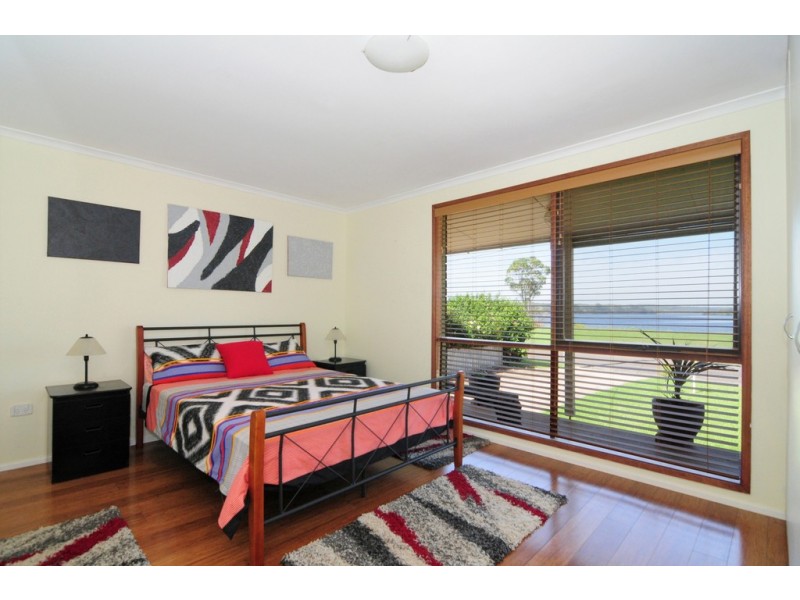 9 Crookhaven Drive, Greenwell Point NSW 2540