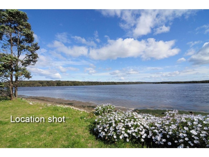 9 Crookhaven Drive, Greenwell Point NSW 2540