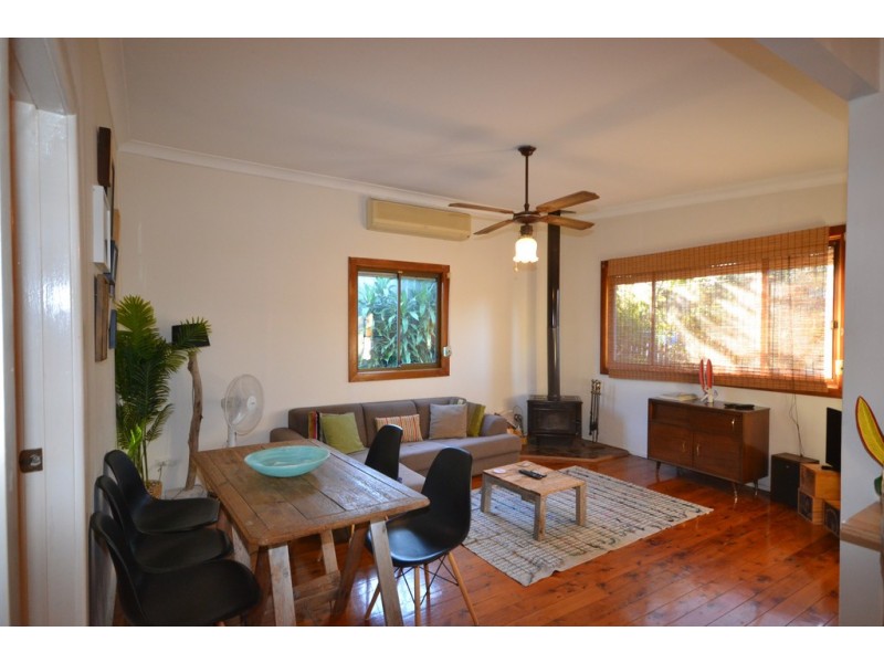 1 McIntosh Street, Shoalhaven Heads NSW 2535