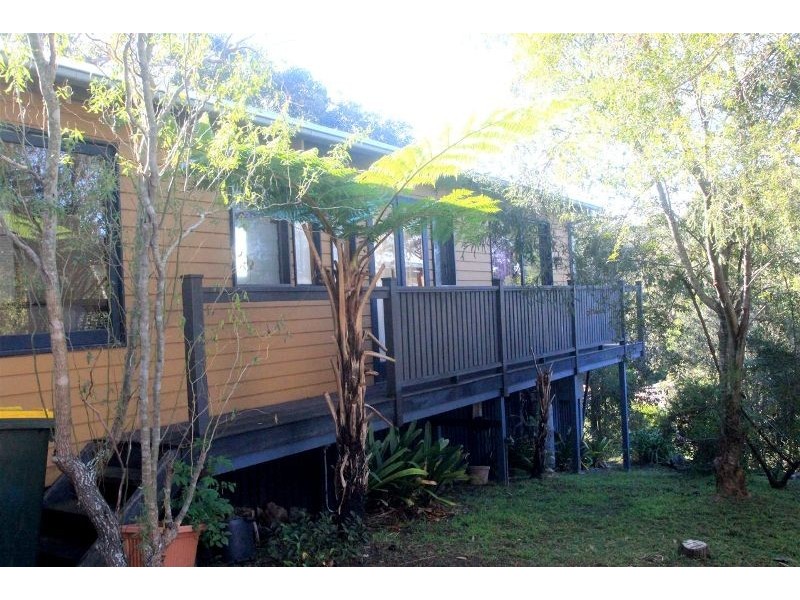 12 Nita Place, Bomaderry NSW 2541