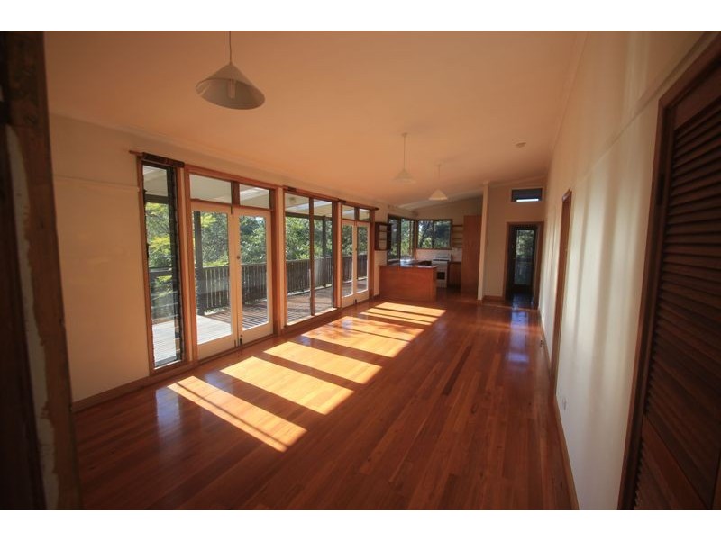 12 Nita Place, Bomaderry NSW 2541