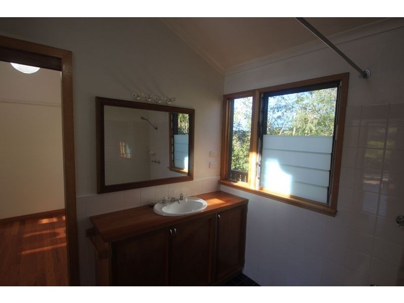 12 Nita Place, Bomaderry NSW 2541