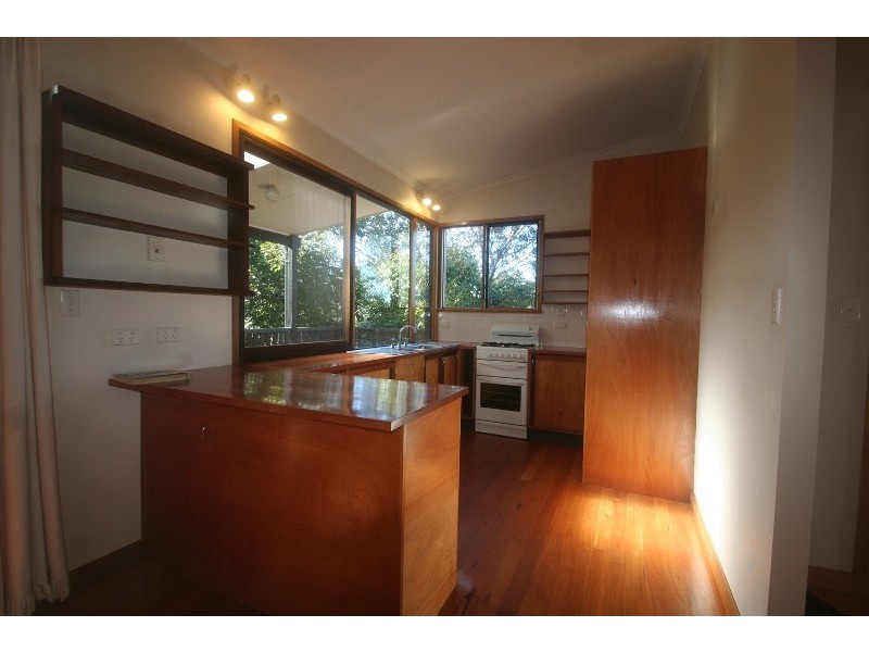 12 Nita Place, Bomaderry NSW 2541