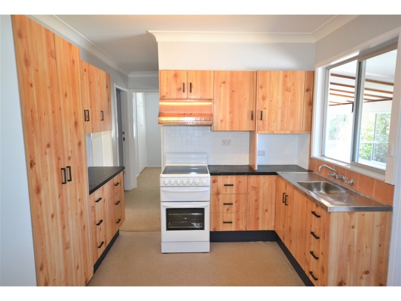 426 Princes Highway, Bomaderry NSW 2541