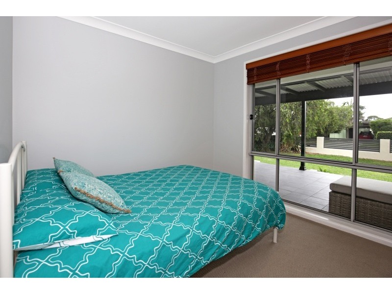 19 Lovegrove Street, Shoalhaven Heads NSW 2535