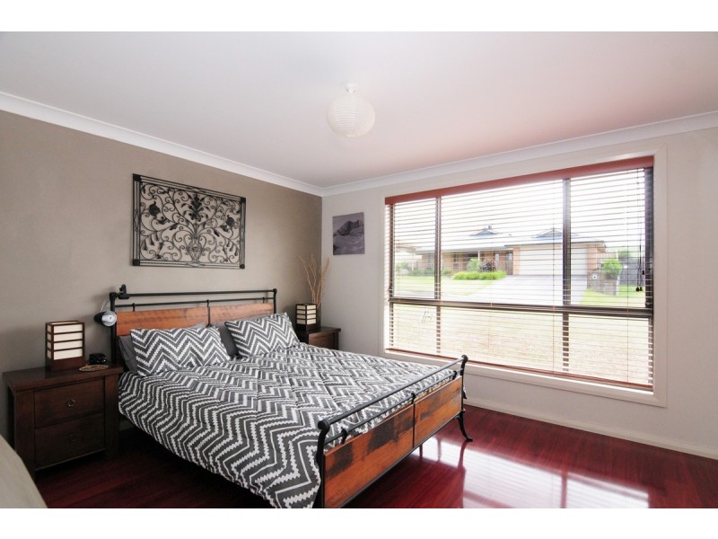 7 Barbata Grove, South Nowra NSW 2541