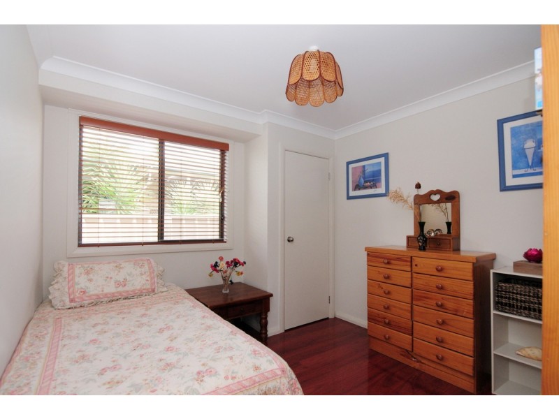 7 Barbata Grove, South Nowra NSW 2541