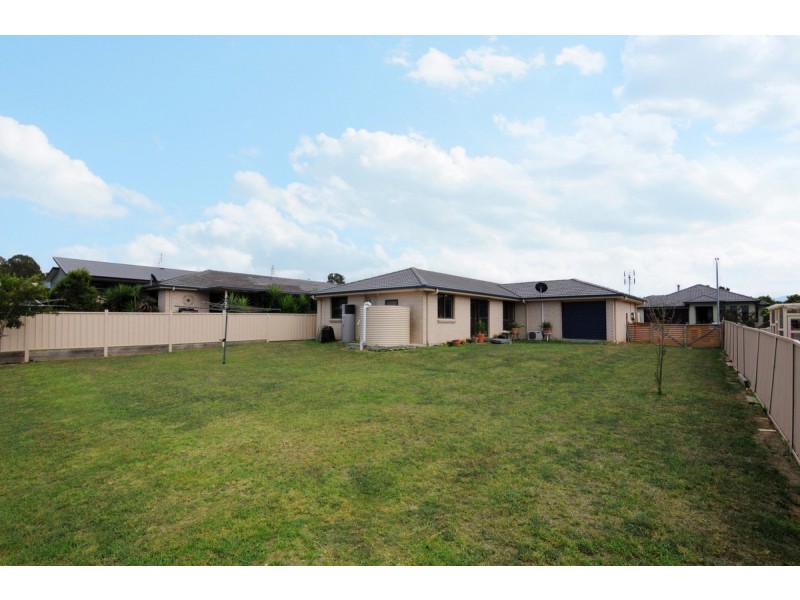 7 Barbata Grove, South Nowra NSW 2541