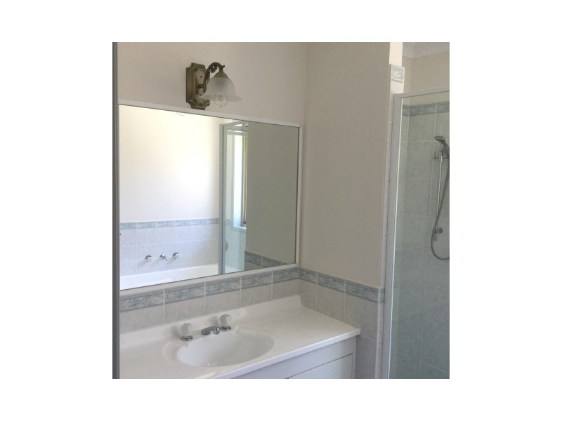 35 Sheraton Circuit, Bomaderry NSW 2541