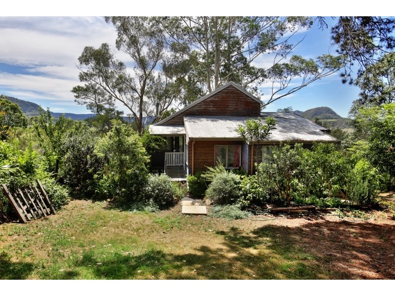 102 Moss Vale Road, Kangaroo Valley NSW 2577