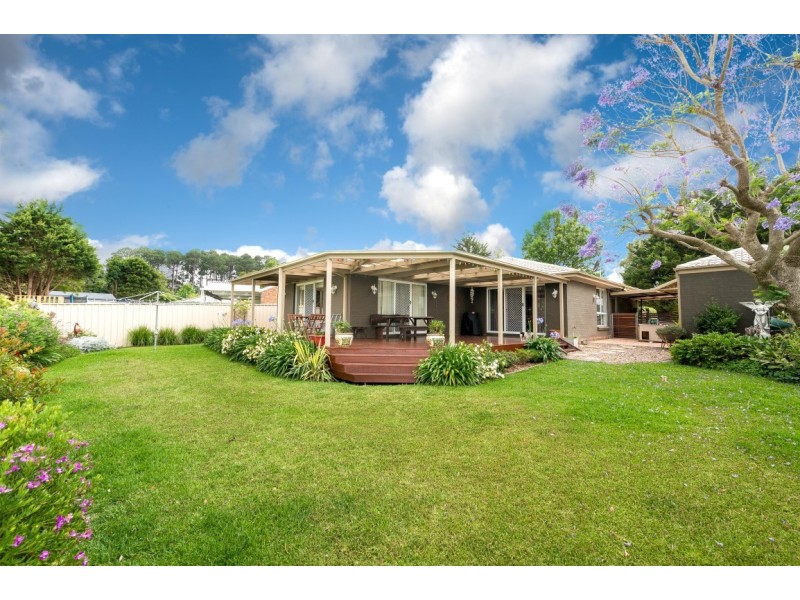 6 Gwenda Avenue, Berry NSW 2535