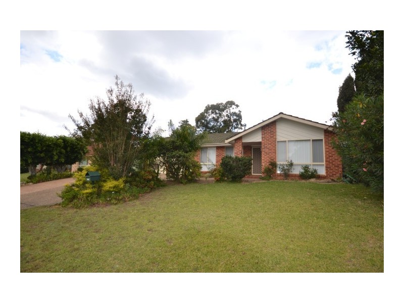 102 Jasmine Drive, Bomaderry NSW 2541
