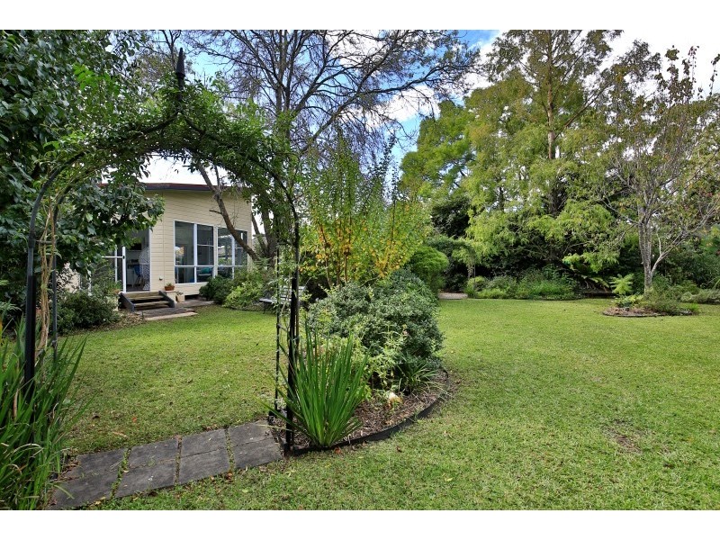 10 Gwenda Avenue, Berry NSW 2535