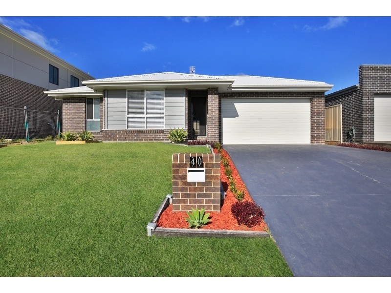 40 Jindalee Crescent, Nowra NSW 2541