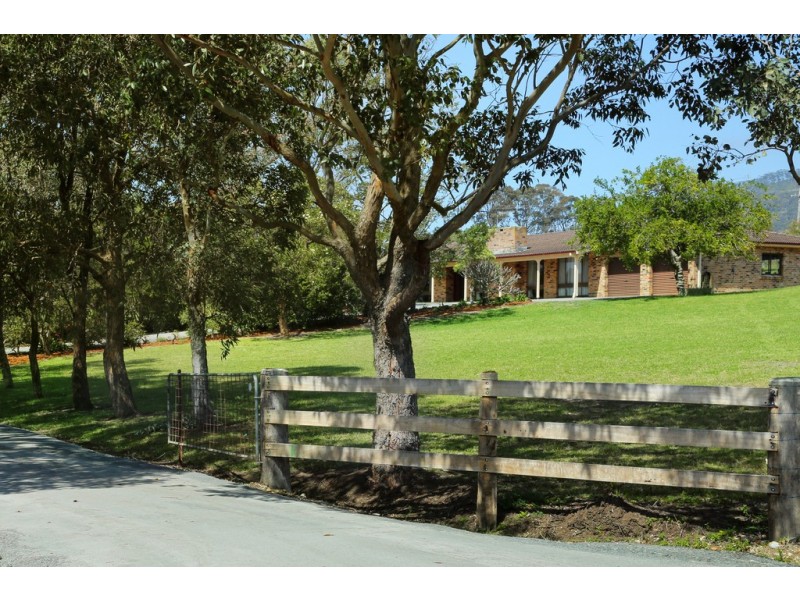 15 Bryces Road, Berry NSW 2535