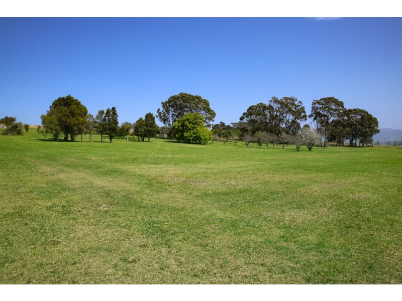 15 Bryces Road, Berry NSW 2535