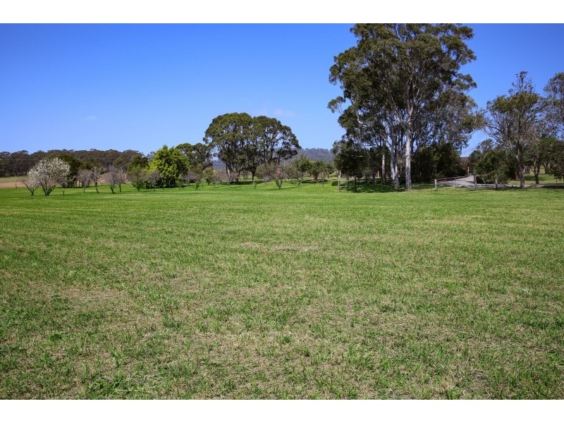 15 Bryces Road, Berry NSW 2535
