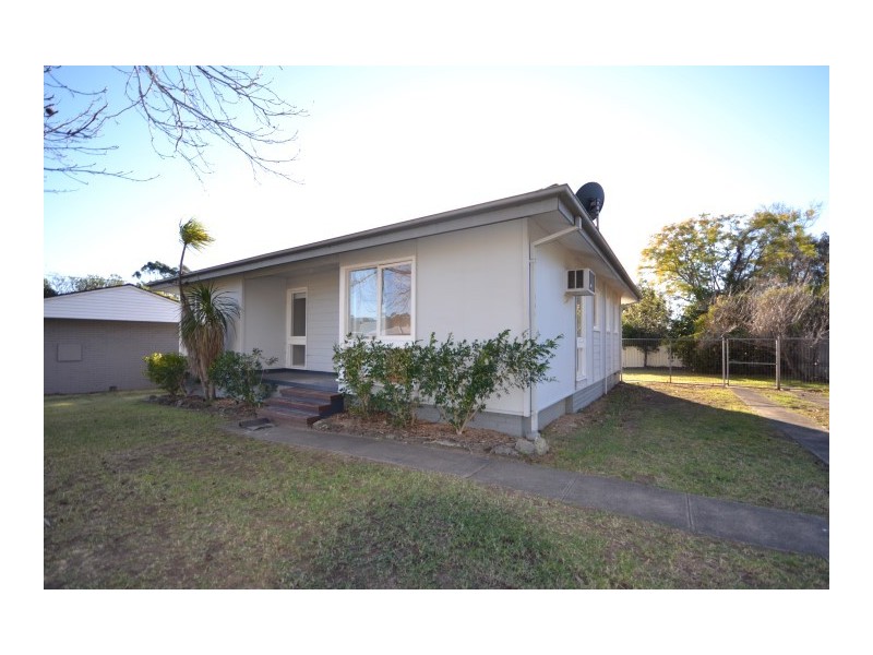 48 Meroo Road, Bomaderry NSW 2541