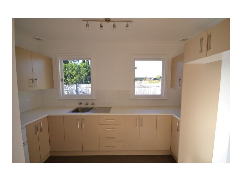 48 Meroo Road, Bomaderry NSW 2541