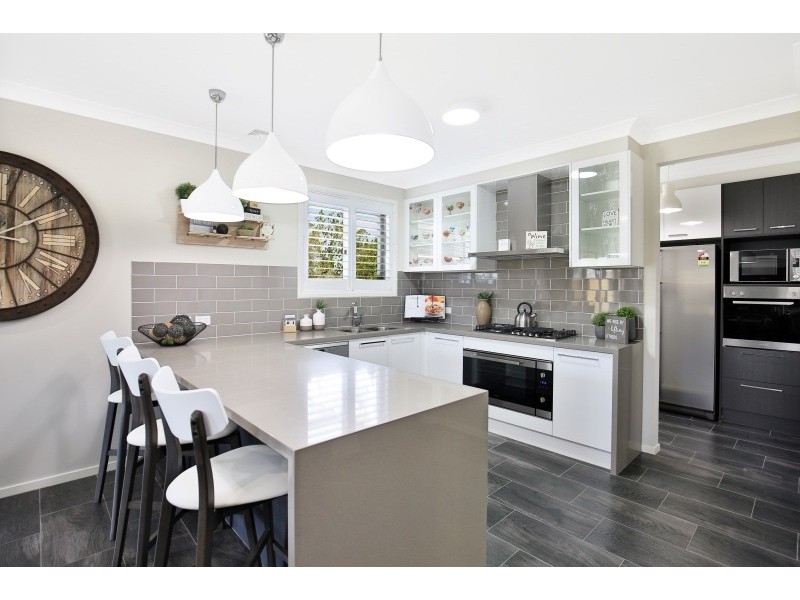 1 Parker Crescent, Berry NSW 2535