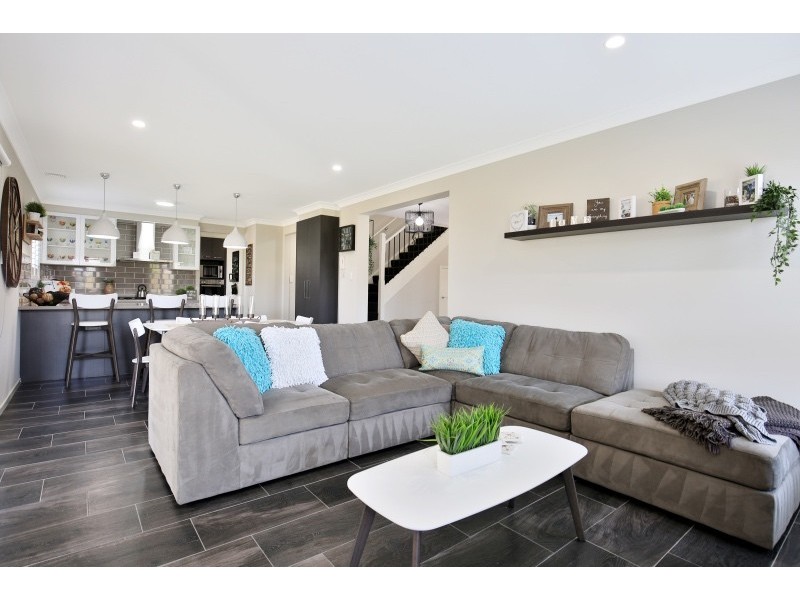 1 Parker Crescent, Berry NSW 2535