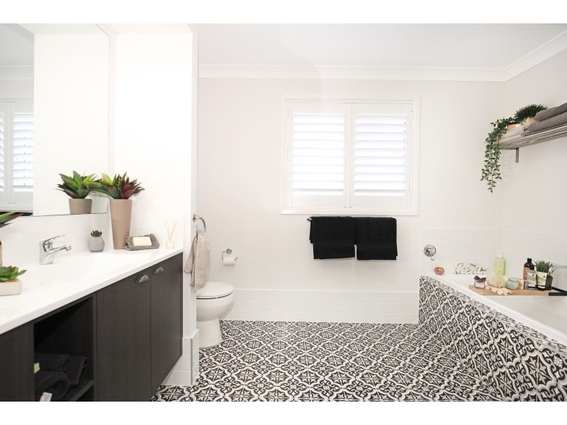 1 Parker Crescent, Berry NSW 2535