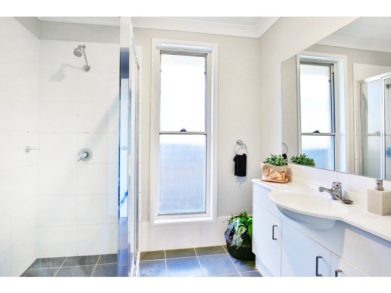 16 Huntingdale Park Road, Berry NSW 2535