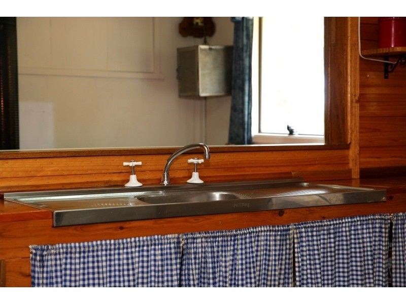 406 Tourist Road, Beaumont NSW 2577