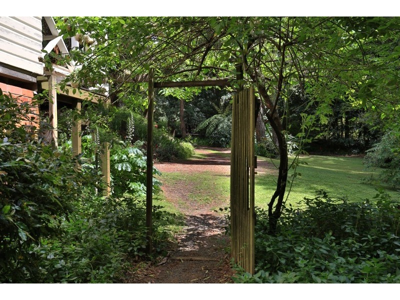 406 Tourist Road, Beaumont NSW 2577