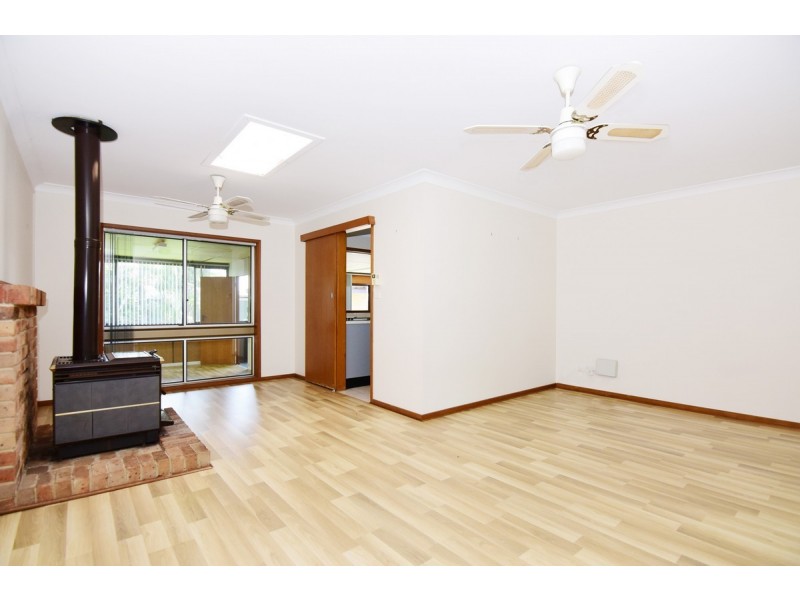 27 Salisbury Drive, Nowra NSW 2541