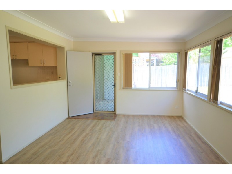 16 Castle Glen, North Nowra NSW 2541