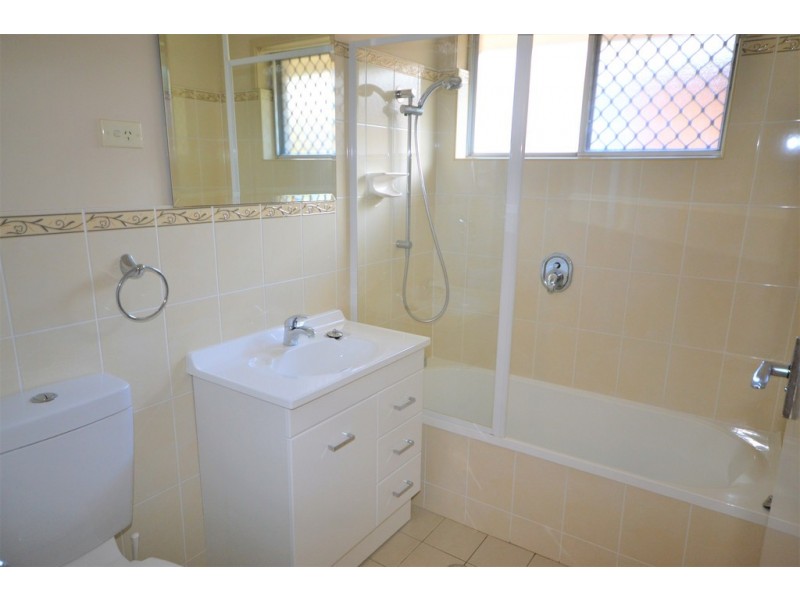 16 Castle Glen, North Nowra NSW 2541