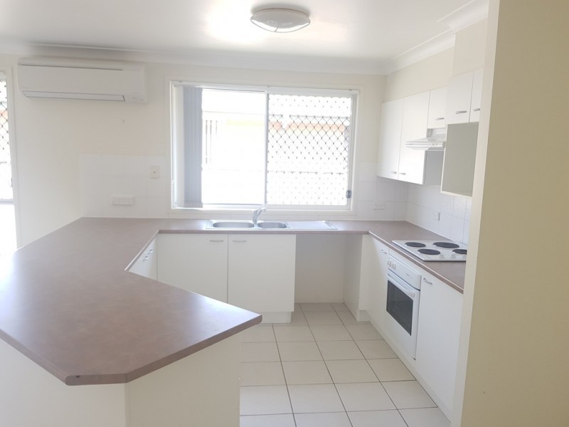 26 Gardenia Crescent, Bomaderry NSW 2541