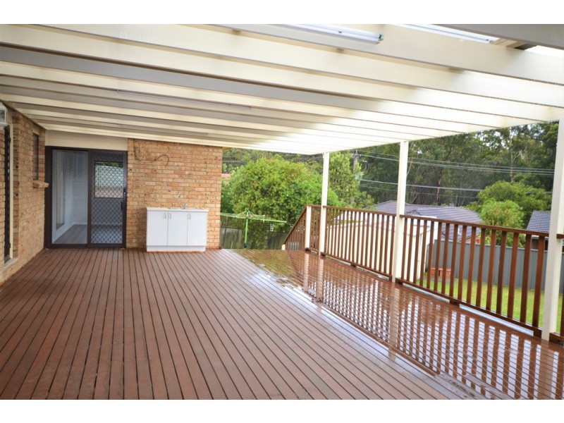8 Rosewood Close, Nowra NSW 2541