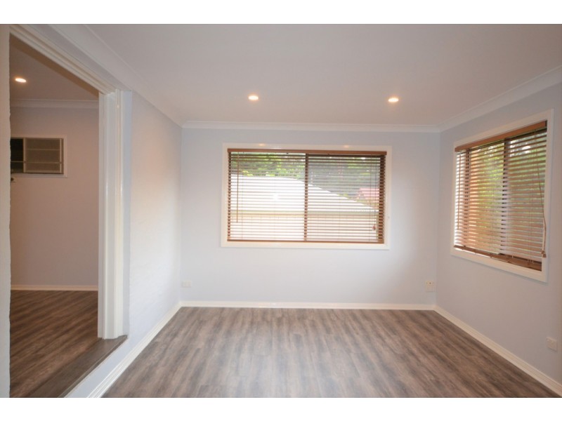 8 Rosewood Close, Nowra NSW 2541