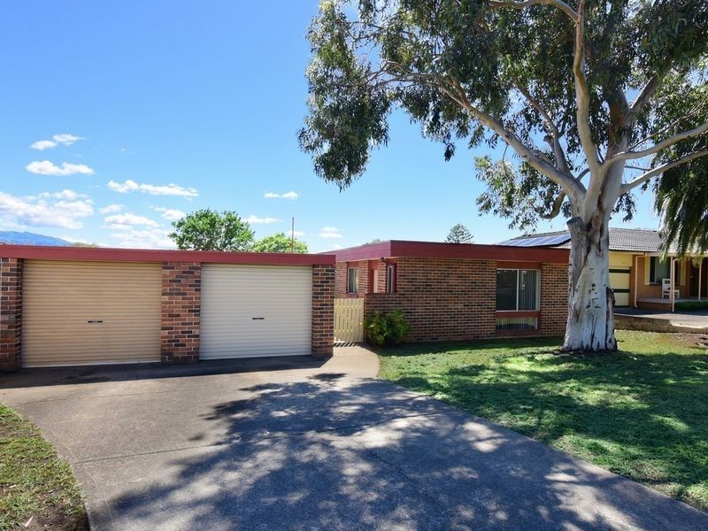 1 and 2 / 143 Cambewarra Road, Bomaderry NSW 2541