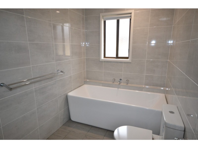 6 Byron Avenue, North Nowra NSW 2541