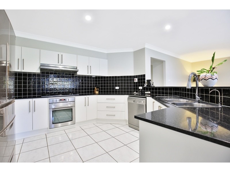 56 Kardella Avenue, Nowra NSW 2541