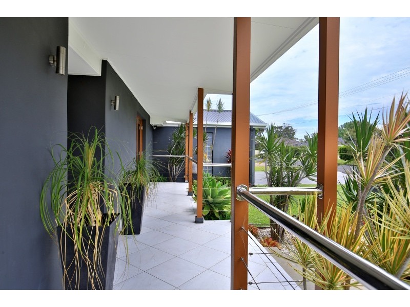 24 Amundsen Avenue, Shoalhaven Heads NSW 2535