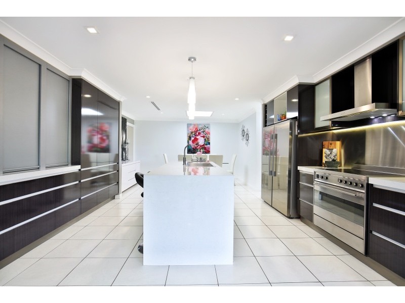 24 Amundsen Avenue, Shoalhaven Heads NSW 2535