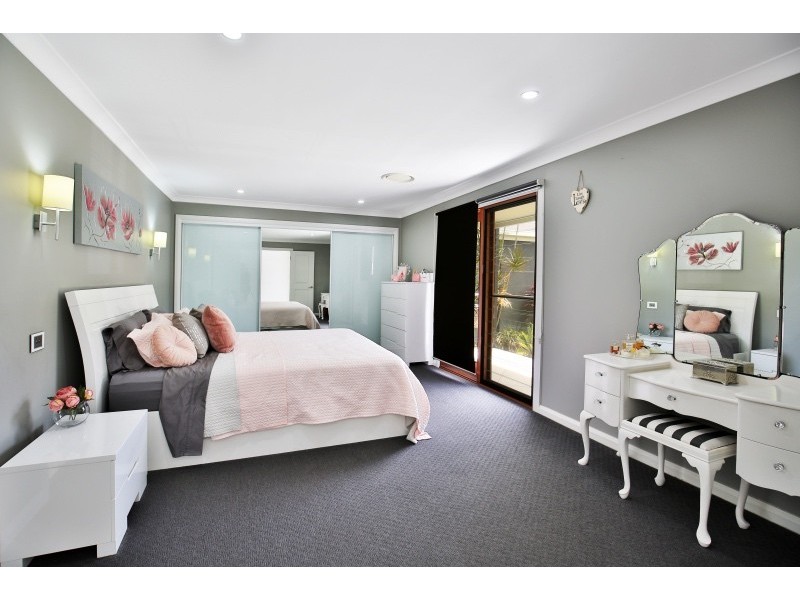 24 Amundsen Avenue, Shoalhaven Heads NSW 2535