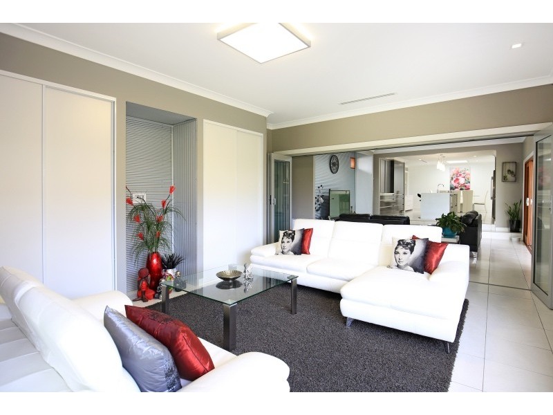 24 Amundsen Avenue, Shoalhaven Heads NSW 2535