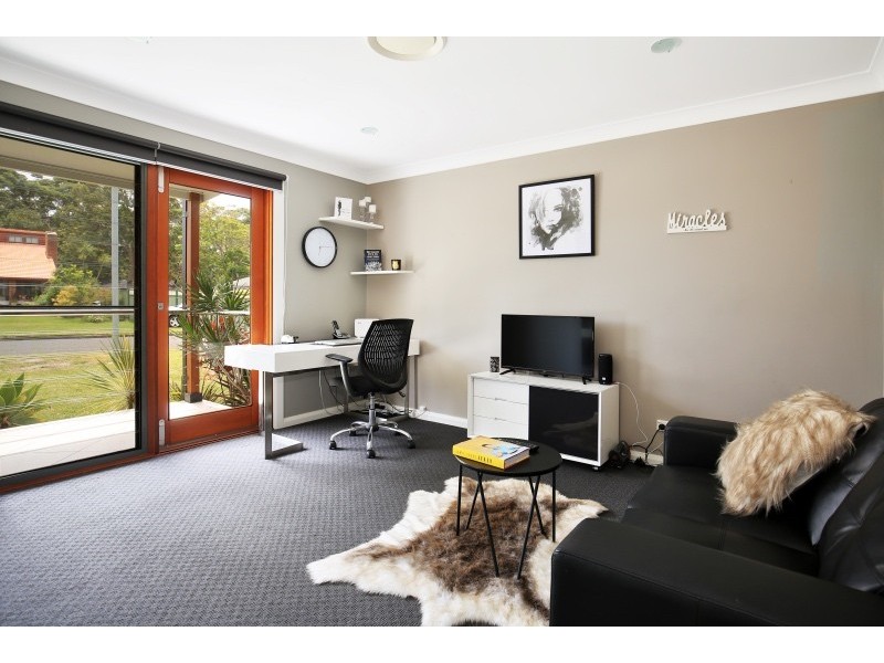 24 Amundsen Avenue, Shoalhaven Heads NSW 2535