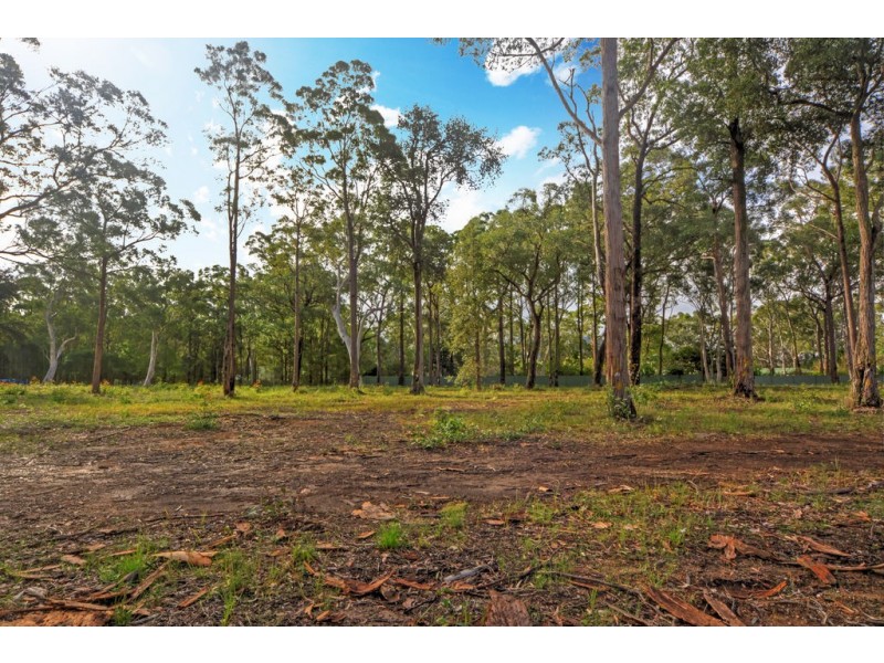 13 Hickory Crescent, Bangalee NSW 2541