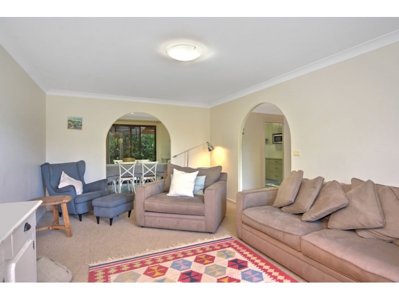 2 Windsor Drive, Berry NSW 2535