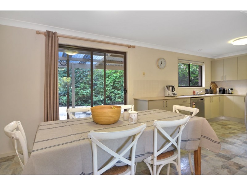 2 Windsor Drive, Berry NSW 2535