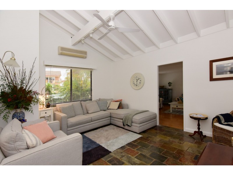 24 Chittick Avenue, North Nowra NSW 2541