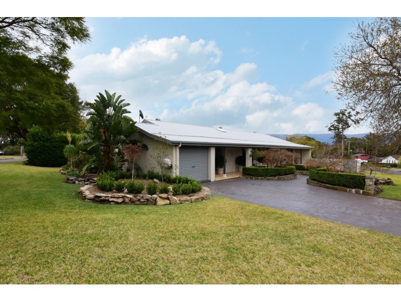 24 Chittick Avenue, North Nowra NSW 2541