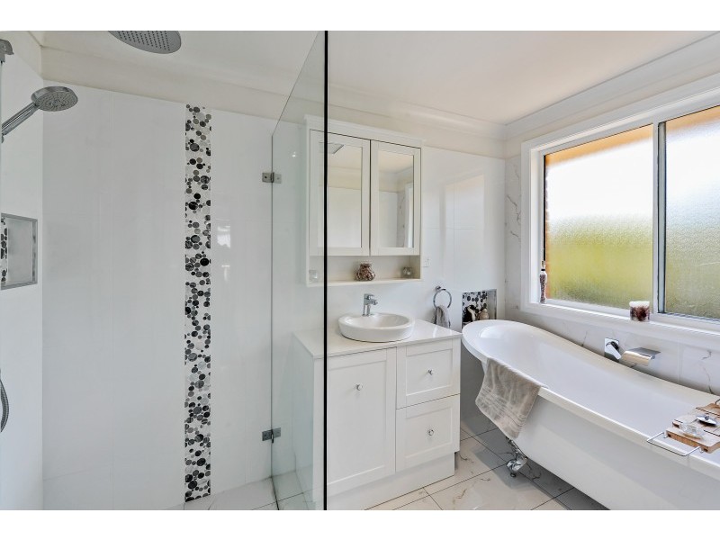 51 Nooramunga Avenue, Cambewarra Village NSW 2540