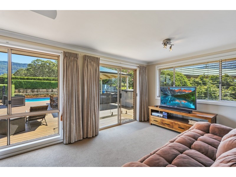 51 Nooramunga Avenue, Cambewarra Village NSW 2540